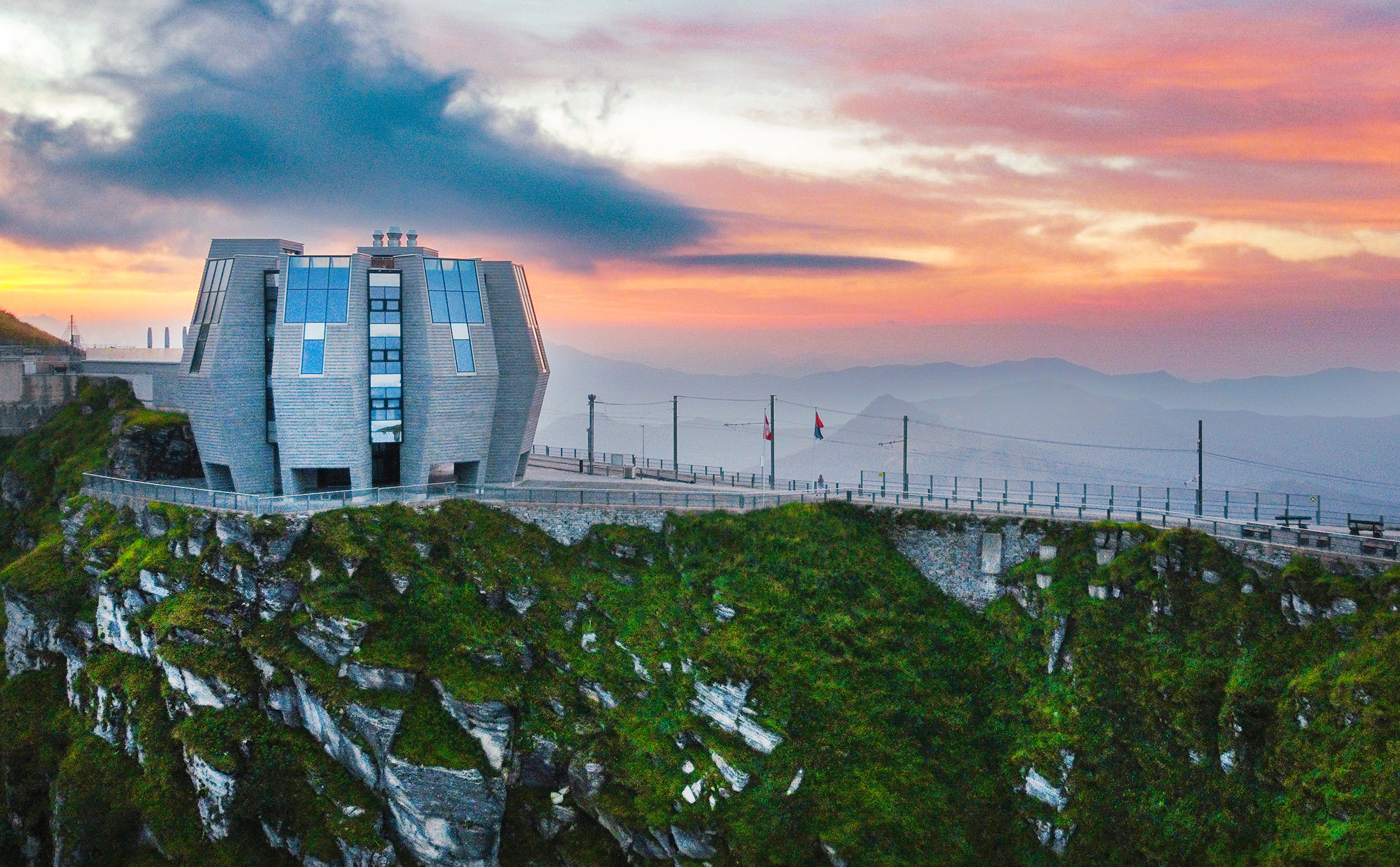 Industry Deep Dive ‘Travel & Hospitality’